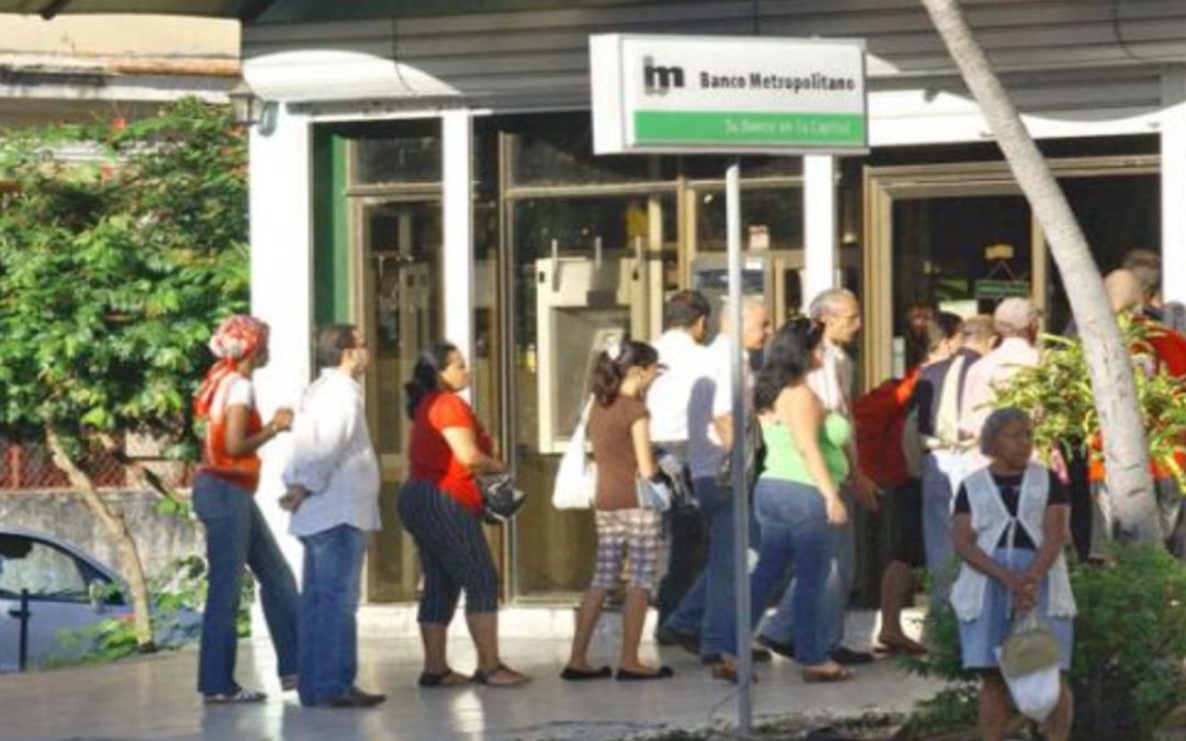 5 aspectos que Banco Santander y BBVA pueden aprender de los bancos cubanos para mejorar su operativa